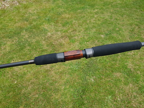 Cts Elite SD 2.40/15-45g. Beringt mit Fuji SIC KR-Conzept 25.....6/8+1. Rollenhalter Fuji 18 skeleton mit amboina stabilisiert spacer. Griff duplon, Verschraubung nach hinten. | by RauK Custom Rods and Knives
