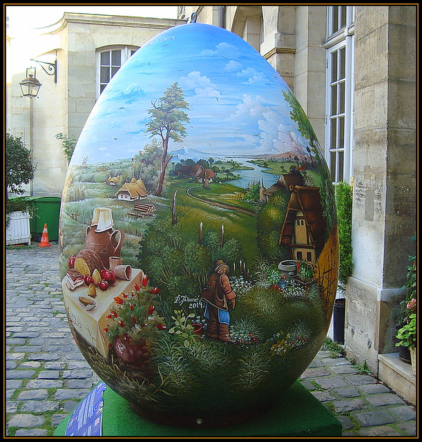 Pisanica (the giant Egg)