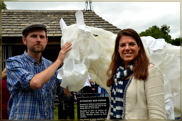 Caroline Nokes MP with the Artist and the War Horse made of milk bottles (2)