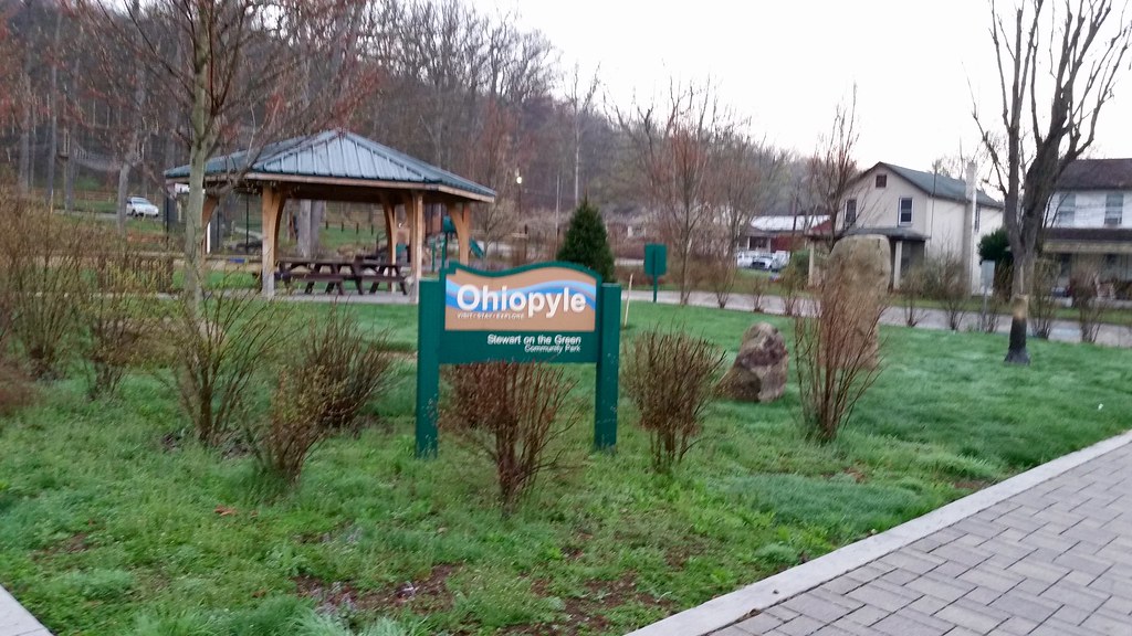 Ohiopyle, Pennsylvania on the Great Allegheny Passage. Photo by howderfamily.com; (CC BY-NC-SA 2.0)