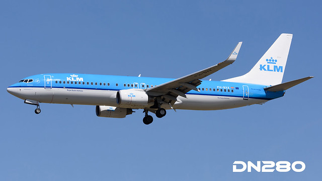 KLM 737-8K2