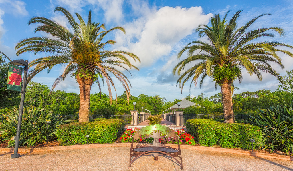 Beautiful Bench In Florida Botanical Gardens Largo Flickr