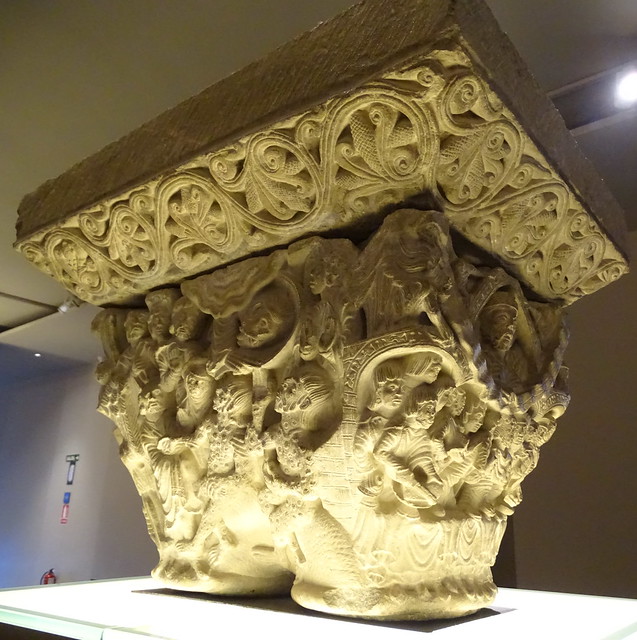 Capitel de Job romanico del claustro de la Catedral de Pamplona Museo de Navarra