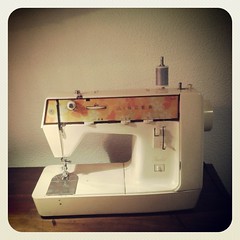 Ready, set... go! #sewing #Singer #vintage #sewingmachine #DIY