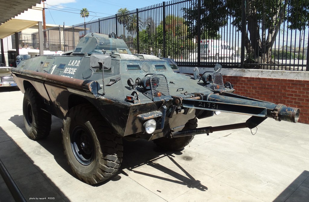LAPD - Cadillac Gage Commando V100 Armored Vehicle (1) .