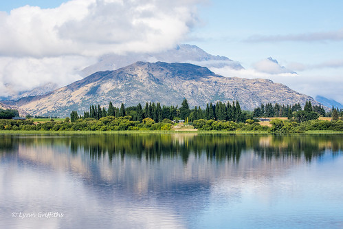 newzealand lake water landscape hill otago coutryside watermarked landscapephotography outdoorphotography lakehayesestate
