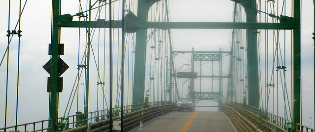 The Thousand Islands Bridge connects New York State and Ontario