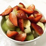 #latelunch #freshfruit #strawberry #banana #kiwi #orange #apple  かなり #遅めのランチ #夕食？ #フレッシュフルーツ #ストロベリー #バナナ#キーウイ #オレンジ #アップル #てんこ盛り 😋🍓🍌🍎🍊