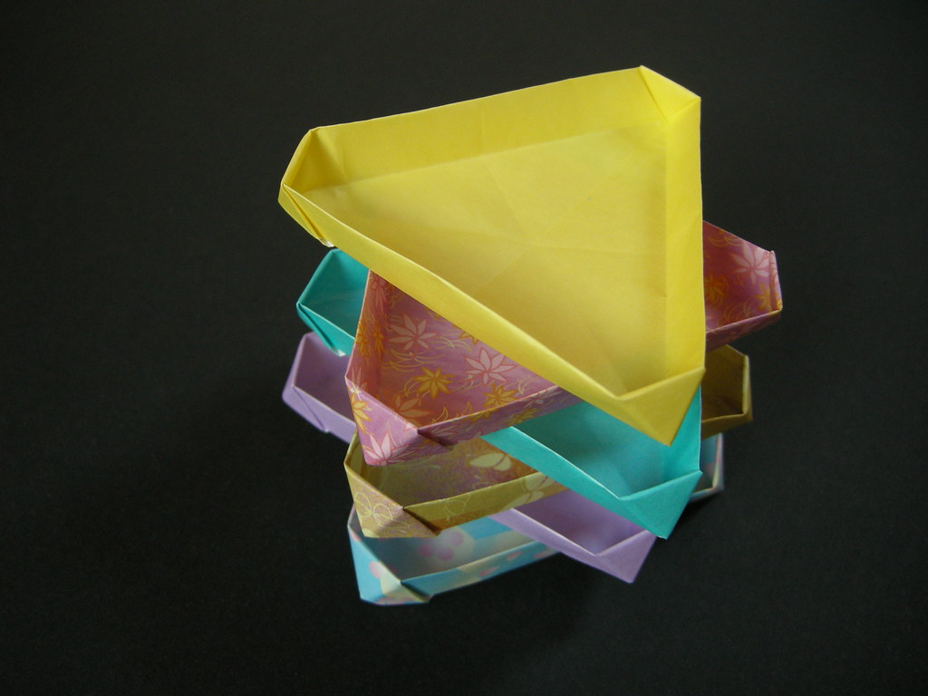 Kami Triangle Pattern More tray-angles | From triangles of kami. An adaptation of … | Flickr