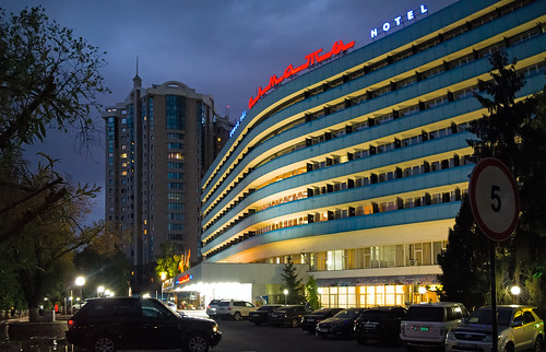 city sunset sky urban architecture night hotel evening kazakhstan almaty алматы almatyhotel гостиницаалматы