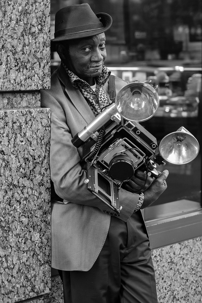 Louis Mendes | World famous street photographer Louis Mendes… | Flickr