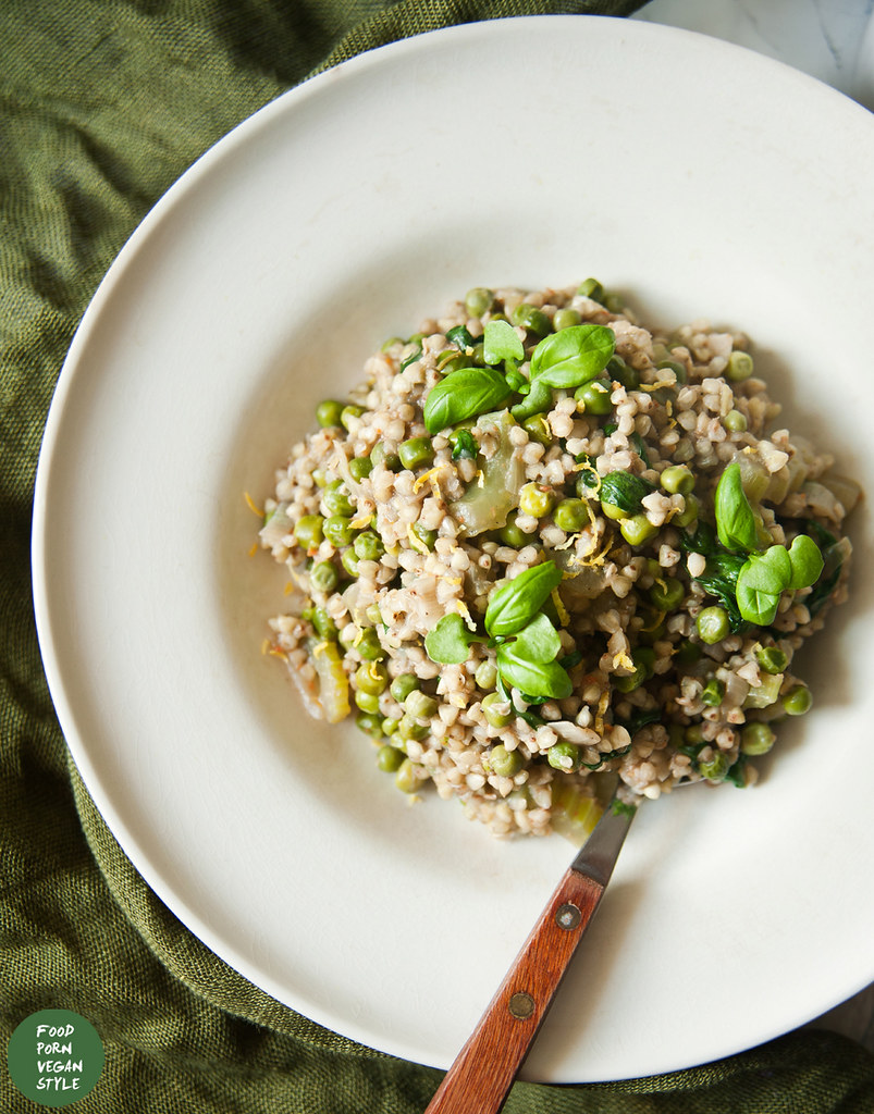 White buckwheat risotto with green peas and basil / Kaszot… | Flickr