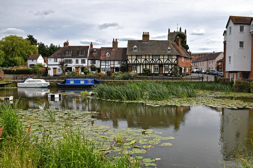 Tewkesbury by Jainbow, A popular view of the Abbey from the River Avon.  Sadly Tewkesbury has been badly flooded on more th