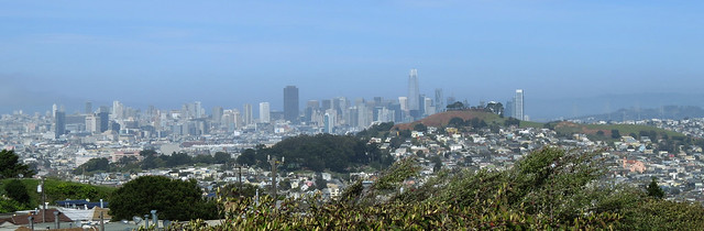 San Francisco skyline including Salesforce Tower as seen from McLaren Park non-restricted crop 20180331-142339 CNR