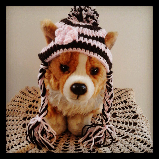 Touca pet  marrom e rosa! Uma fofura! #bunicachica #crochet #instapet #dog #ilovemypet #ilovemydog #instalove  www.bunicachica.com.br
