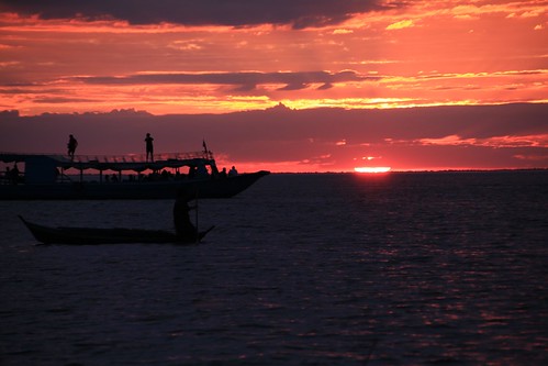 travel wedding sunset lake water boat asia cambodia tramonto tonlesap cambogia
