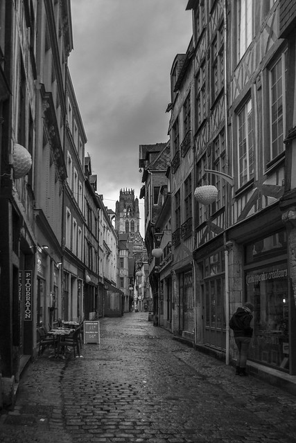 (3/12: Brassai) Rue Damiette