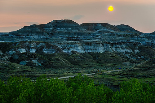 Badlands sunrise by Brett of Binnshire, Dinosaur Provincial Park, Alberta, Canadacanada sunrise scenic alberta badlands patricia hdr highdyn
