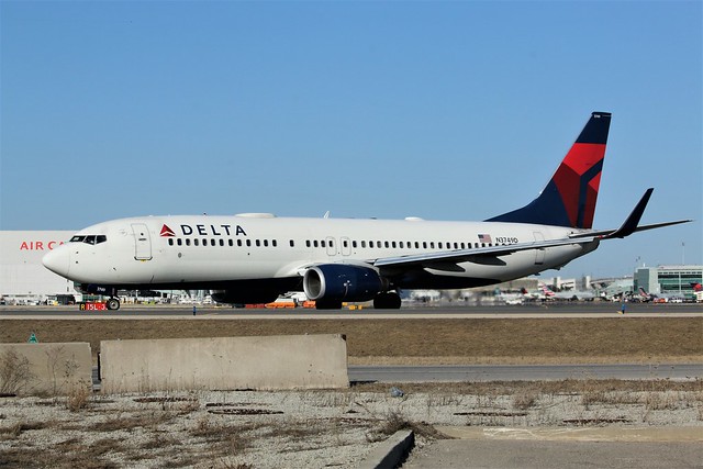 Here is Delta Air Lines N3749D