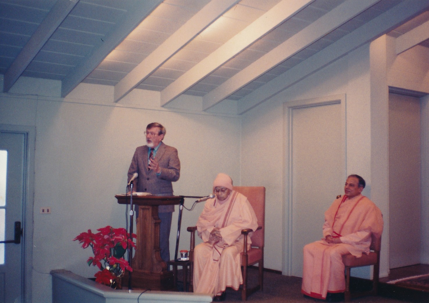 Sacramento Stewart Schweizer Swami Shraddhananda Swami Prapannananda Symposium On Swami Vivekananda