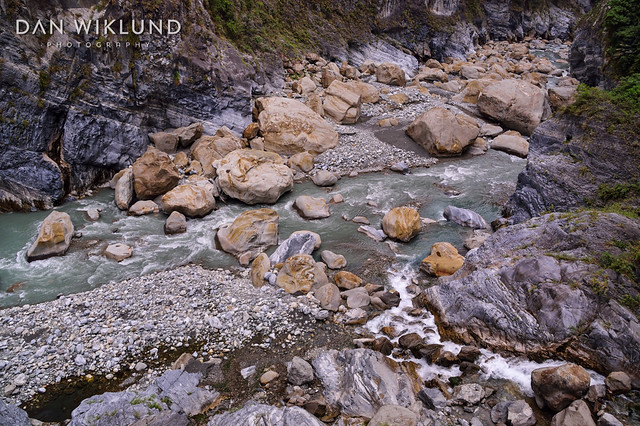 Water flowing through Taroko gorge
