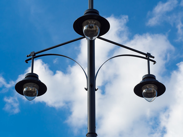 Symmetric street lamps