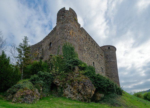 auvergnerhônealpes puydedôme busséol château castle castillo castelli