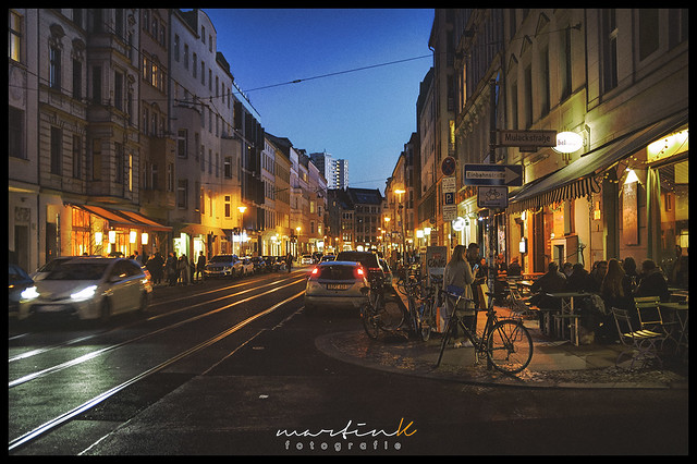 Evening scene @ Alte Schönhauser Straße