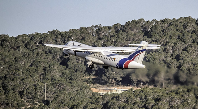 ATR 72-201 Air Europa ( operado por Swiftair ) Despegando de Ibiza
