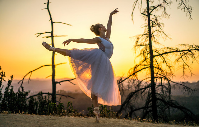 Ballerina Silhouette Setting Sun! Sony A7 R & Sonnar T* FE 55mm f/1.8 ZA Lens! High Res Fine Art Ballerina Dancing Classical Ballet in Pointe Shoes Slippers Leotard Tutu! Golden Ratio Photography! Portraits of Professional Ballerina Model! Carl Zeiss!