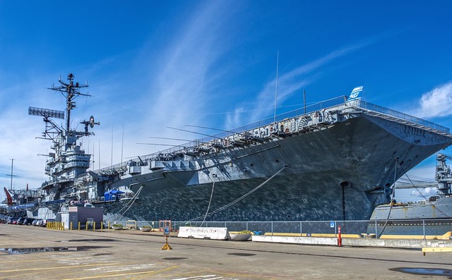 USS Hornet Museum in Alameda, California. > 