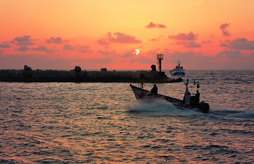 oldjaffa sunset sea mediterraneansea mediterraneo tramonto mare lungomare boats fishing