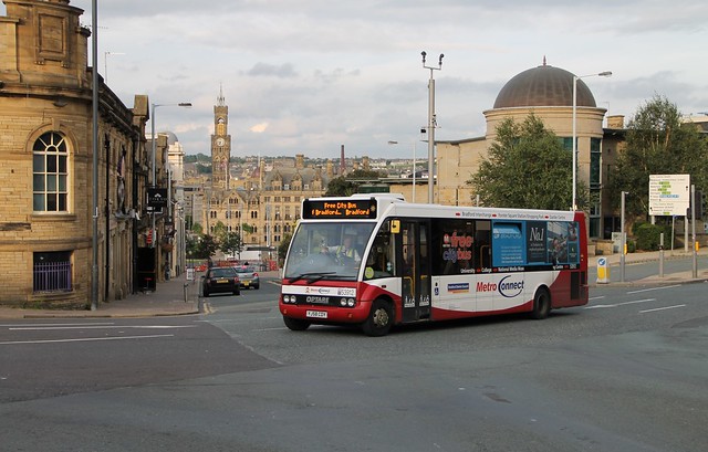 YJ58 CDY Optare Solo - First West Yorkshire 53912 / Metro Connect