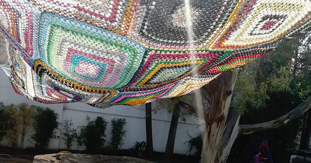 Entra la luz al arenero por nuestro tejido. #EnelProme #arenero #preescolar #Puebla #tejido