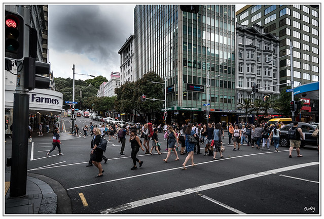 Les Piétons d'Auckland.jpg