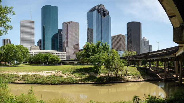 Downtown Houston from the bank of the Buffalo Bayou.jpg