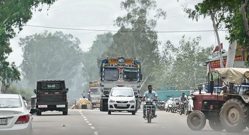 boblyp amritsar kalka india lorries road ontheroad travel transport