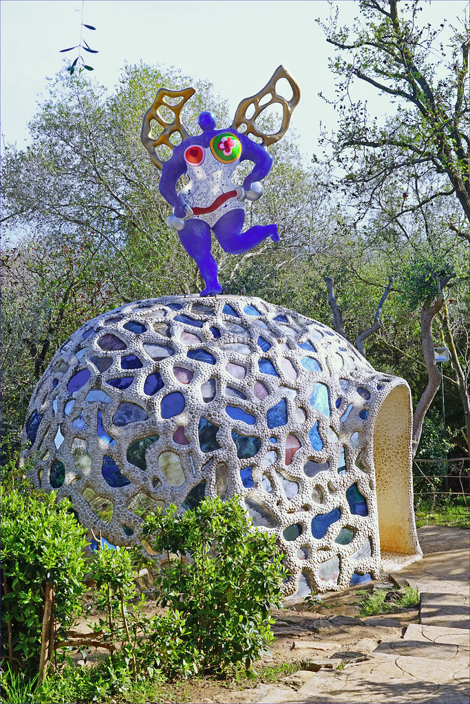 La Tempérance (Le Jardin des Tarots de Niki de Saint Phalle à Capalbio, Italie)
