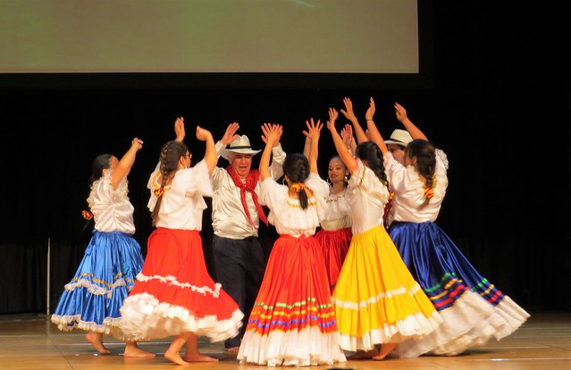 Columbian Dancers
