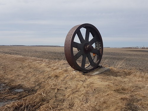 old rusty wheel brown giant rural