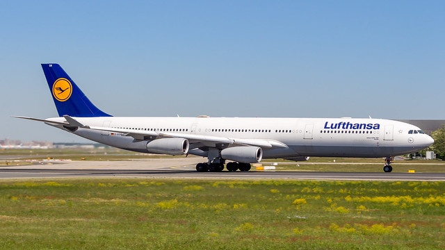 Airbus A340-313 D-AIGM Lufthansa