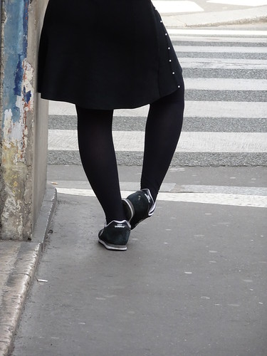 Les jambes des parisiennes DSC02668 | Claudius DORENROF | Flickr