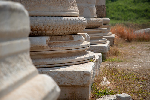 stone templeofartemis column sardis asiaminor greek ruins manisa turkey tr