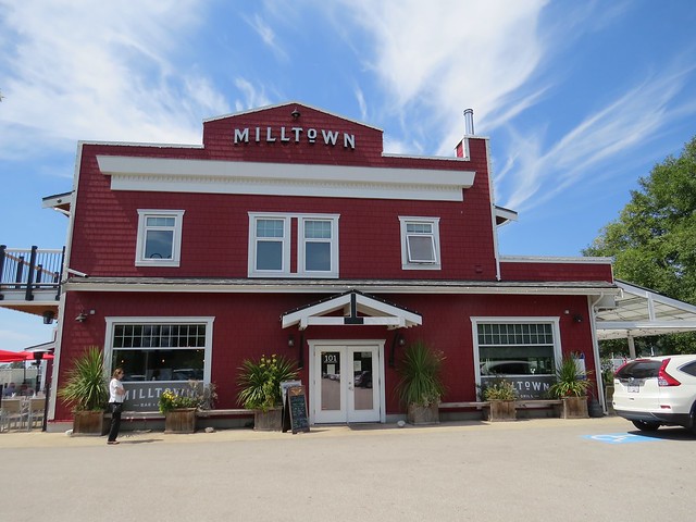 MillTown Bar & Grill