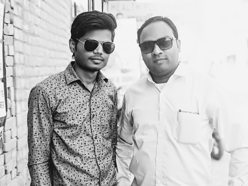 me brother ajay noor aalam ji