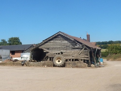 Old barn, New Farm. Wendens Ambo Circular