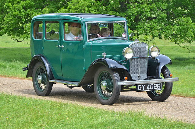 1932 Triumph Super Nine Saloon - GY4026