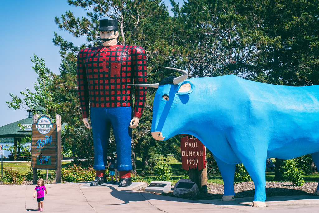 Paul Bunyan and Babe the Blue Ox, Bemidji Minnesota