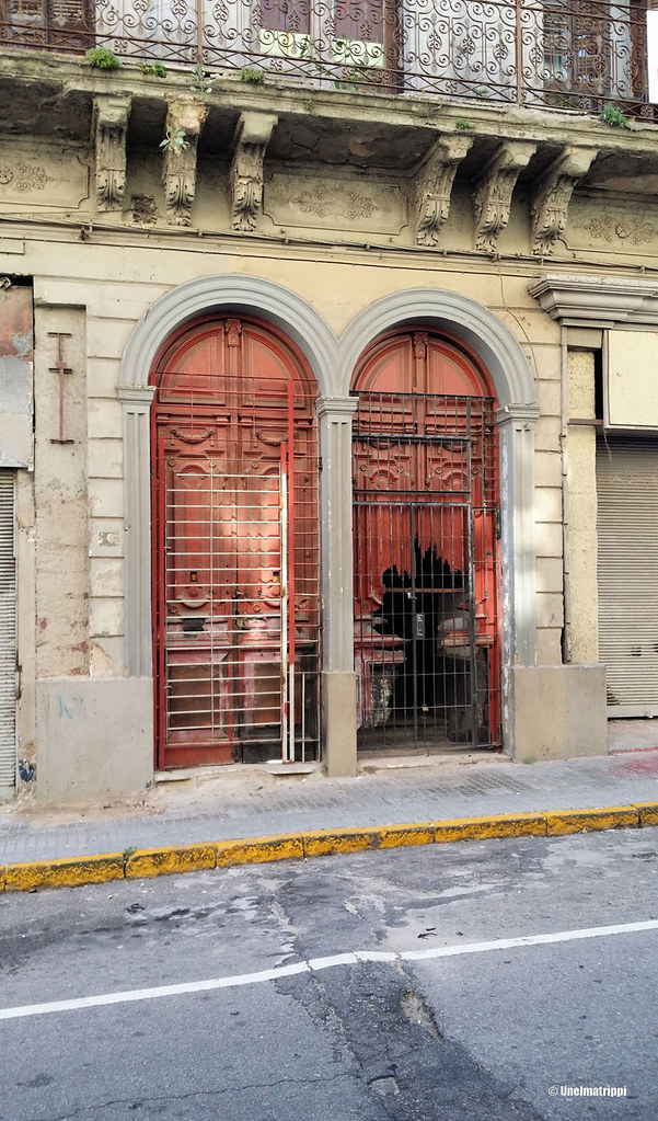 Sisäänkäynti Montevideon vanhassakaupungissa