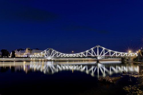 lyon bluehour wideangle dslt france rhone reflet river bridge canon longexposure dusk city cityscape lighttrails reflexion
